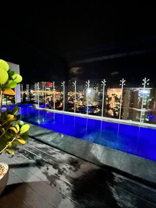 In Close To Restaurants Apartment