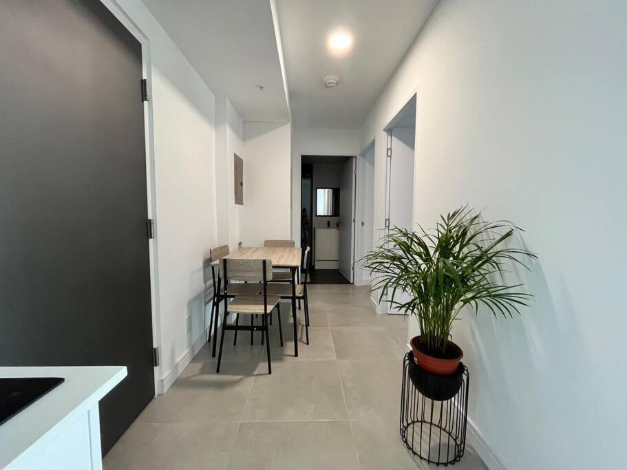 Apartment In Close To Restaurants *